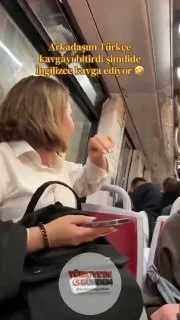Yurt dışına giden genç kadın, arkadaşının toplu taşımadaki bir yolcuyla yaşadığı tartışmayı kaydetti: "Beyefendi, bakar mısınız, lütfen susar mısınız çünkü çok yorgunuz."