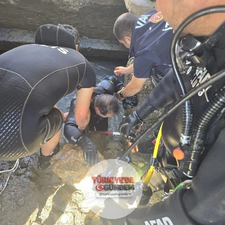 Van'da sulama kanalına düşen 2 yaşındaki çocuk hayatını kaybetti.