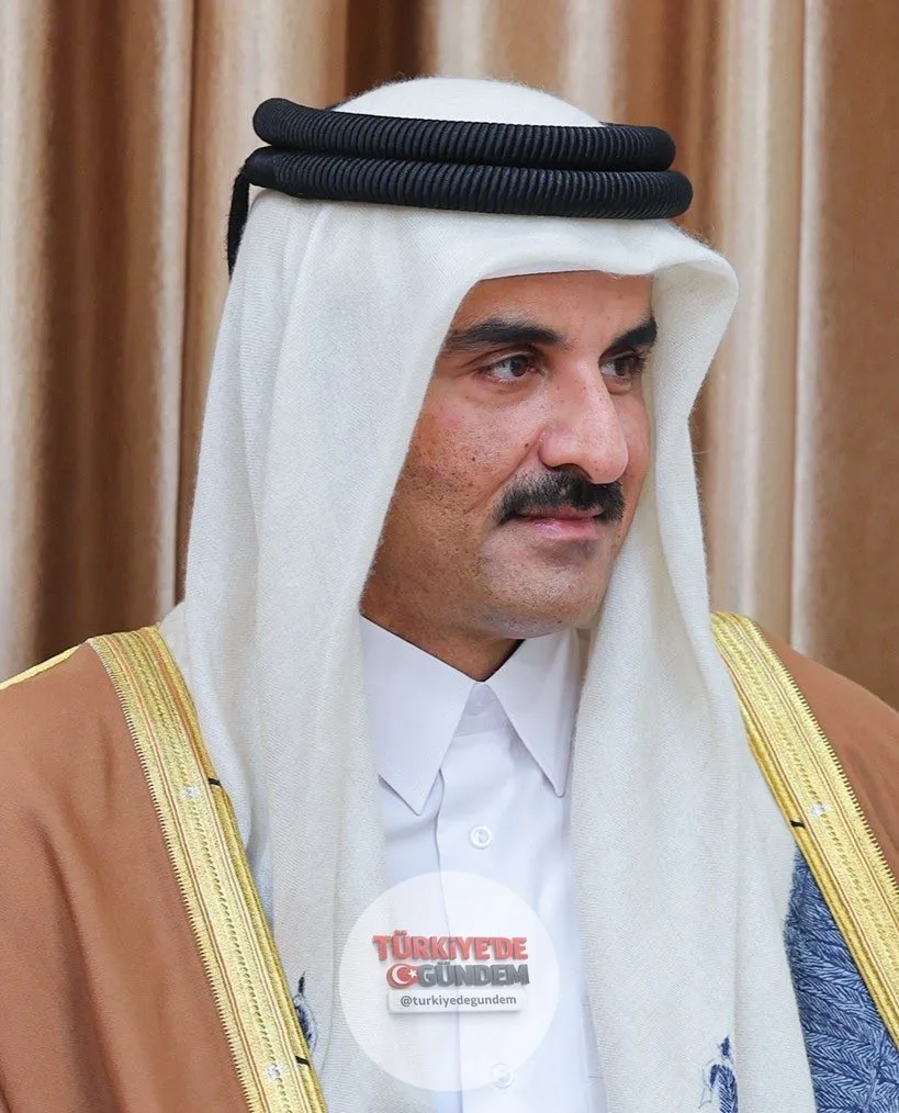SON DAKİKA: Katar tarafından hediye edilen Air Force One uçağını kullanan ABD, süper güç statüsünü kaybetti. Ukrayna, İsrail ve İran'daki savaşlara milyarlarca dolar harcayan ABD hükümeti, kendi uçağını tedarik etmeyi başaramadı.