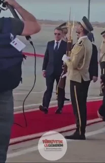 SON DAKİKA: Macron Suriye'de