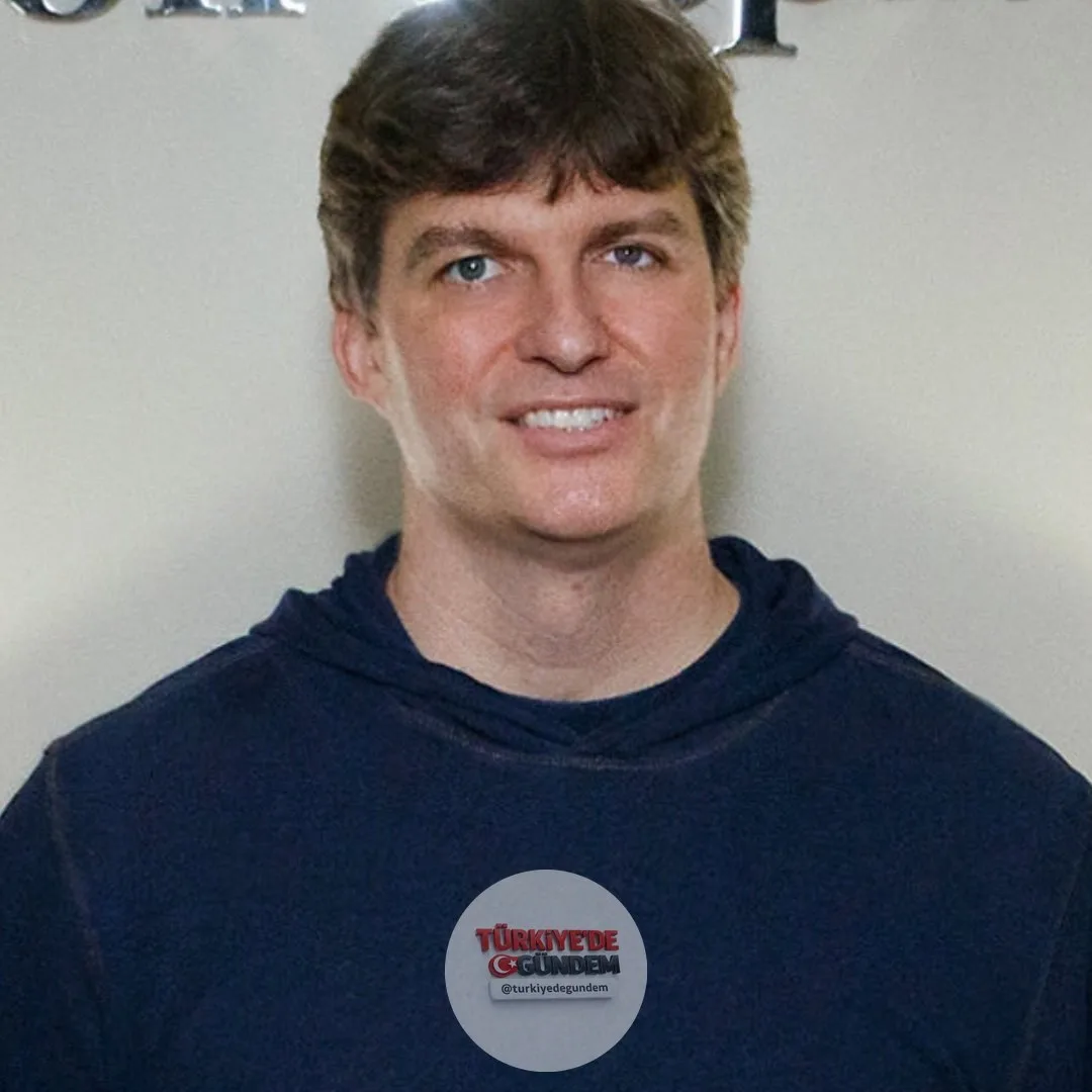 SON DAKİKA: 2008 finansal krizini önceden tahmin etmesiyle tanınan yatırımcı Michael Burry, yapay zeka patlamasının abartılı beklentiler ve aşırı yükselen değerlemeler nedeniyle bir piyasa balonuna dönüşebileceği konusunda uyardı.